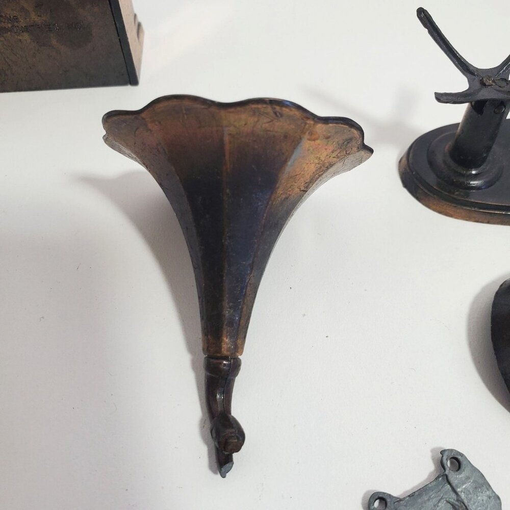 Durham Industries 70s Dollhouse Furniture Lot Diecast Metal Parts Only - Picture 9 of 14